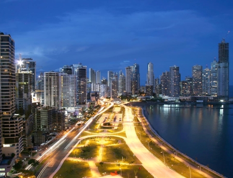 Panamá concluye 2011 con cifra récord de dos millones de visitantes