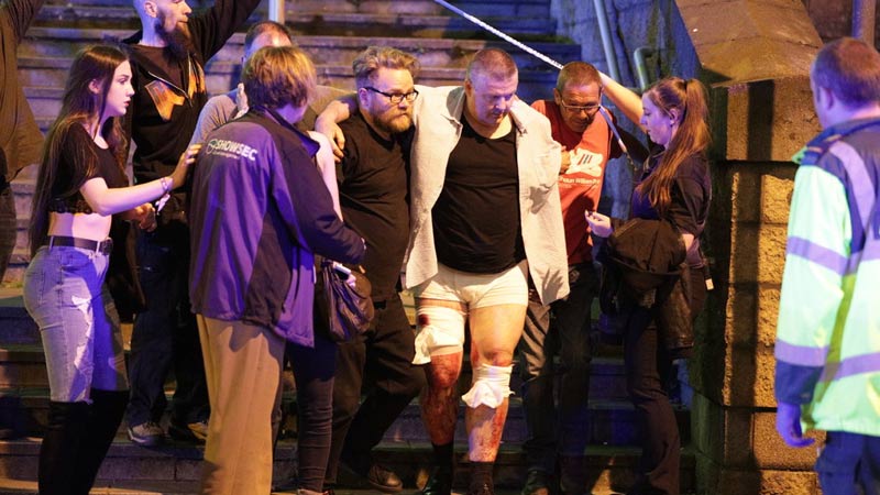 Explosión en concierto de Ariana Grande en Manchester deja muertos