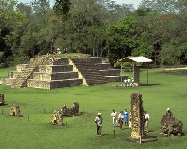 Turismo sostenible y Mundo Maya, dos temas cruciales en la Centroamérica Travel Market 2012