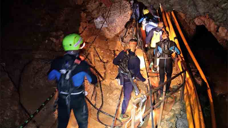 Finaliza rescate de personas atrapadas en cueva de Tailandia