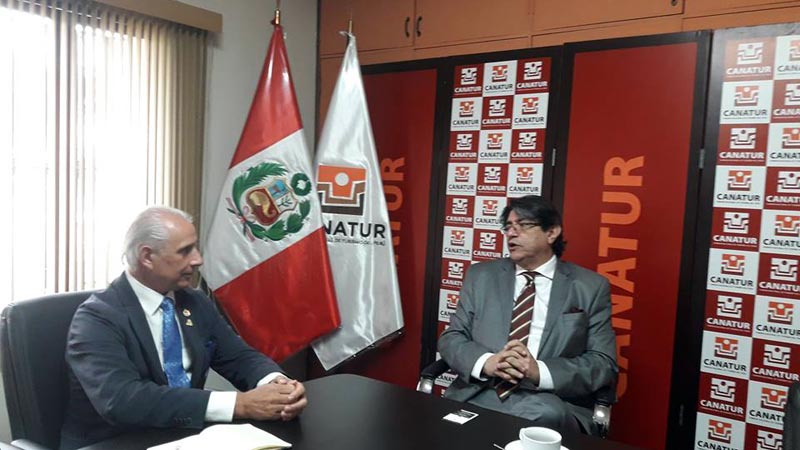 Presidente del Grupo Excelencias dialoga con autoridades de turismo en Perú