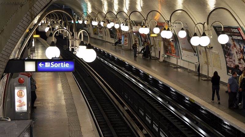 Metro de París crea sistema para facilitar las denuncias de turistas por robo