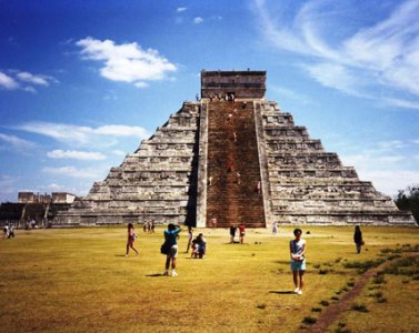 México recibió casi 17 millones de turistas internacionales hasta septiembre