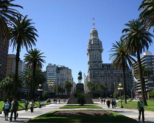 Uruguay adelanta tres lugares en el ranking mundial de destinos para reuniones