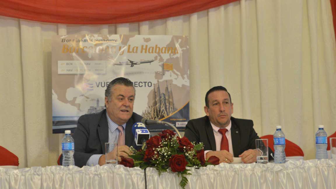 Aerolínea Plus Ultra conecta Barcelona-La Habana después de 20 años
