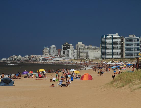 Cada vez más turistas gay escogen Uruguay como destino