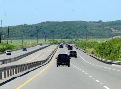 República Dominicana consigue apoyo del BID para mejorar su red de carreteras