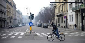 Italia prohíbe trafico a vehículos por Smog