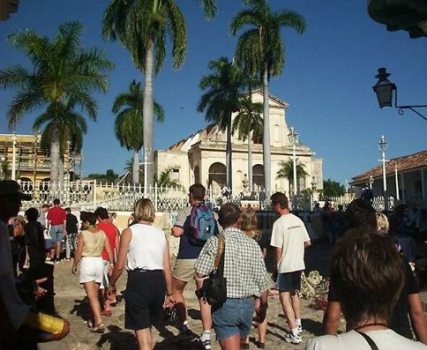 Industria turística cubana crece cuatro por ciento en el primer trimestre de 2012