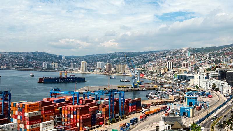Valparaíso recibe buques escuela