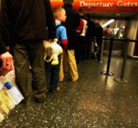 Estados Unidos: Consumidores siguen viajando a pesar de la crisis, aunque se hacen más prácticos y selectivos 