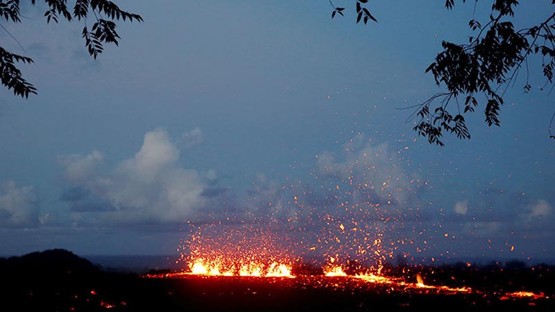 Alertan de inminente erupción del volcán Kilauea en Hawái