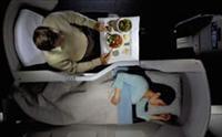Cada vez más aerolíneas ofrecen cama en el avión